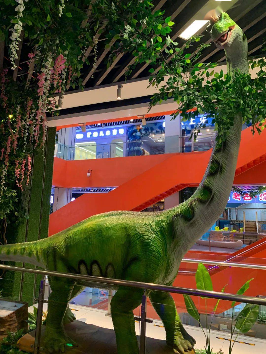 欢乐橙 | 9月24日 贵州省首家室内场恐龙主题乐园 盛大开业 带你体验