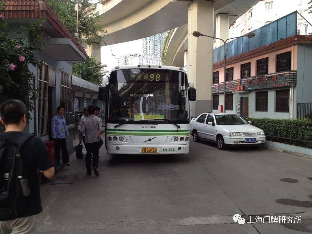 公共汽车|车影行踪|98路公共汽车微历史