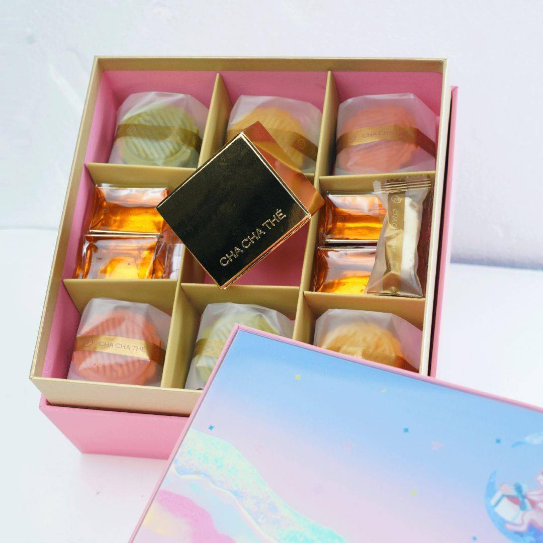 宇博|宇博带着他60个大牌月饼又来啦！这次要全部送给客官们！