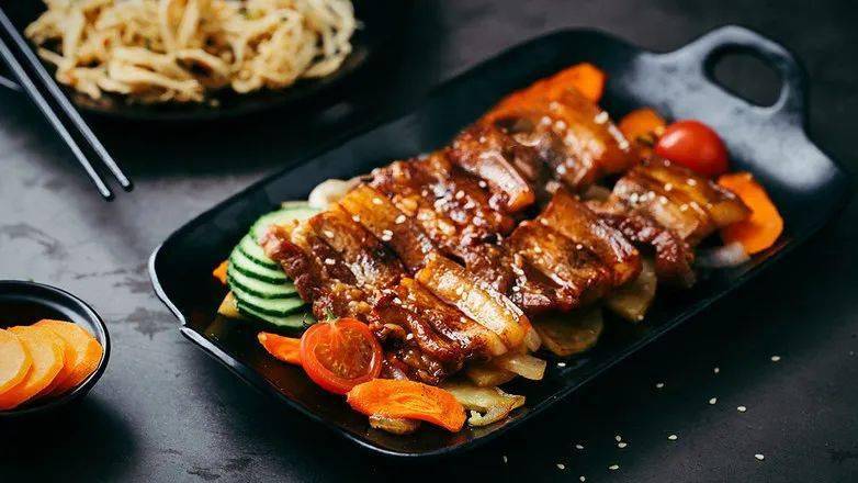 盖盖|日一菜 | 生煎五花肉