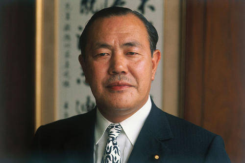 前途|“亲中”的二阶俊博，如何规划日本的前途？