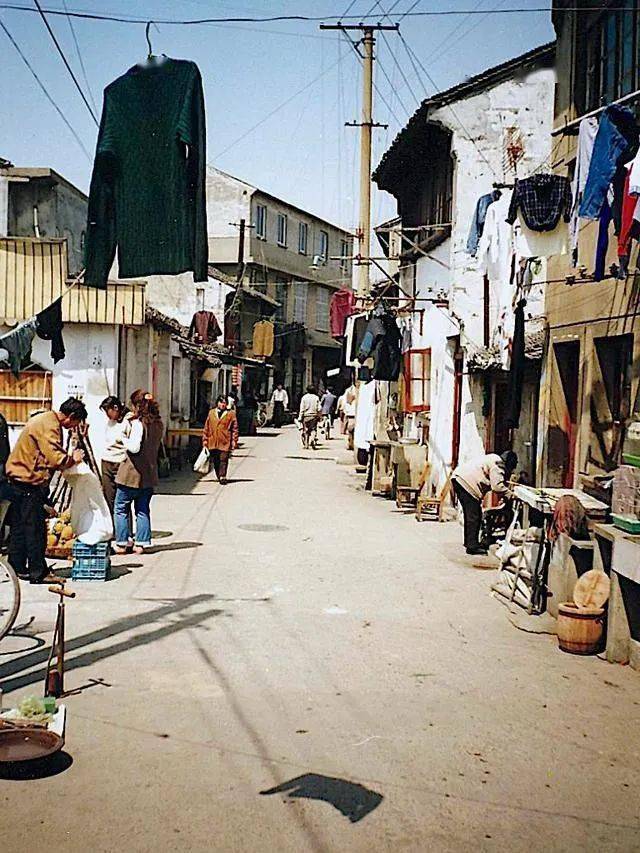 江苏省无锡市,传统的街道,1997年.
