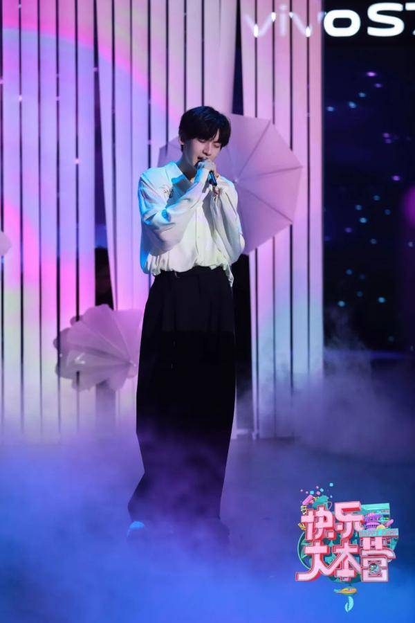 谢娜|《快乐大本营》音乐奇妙夜热浪来袭杨颖献舞谢娜蔡徐坤师徒互怼