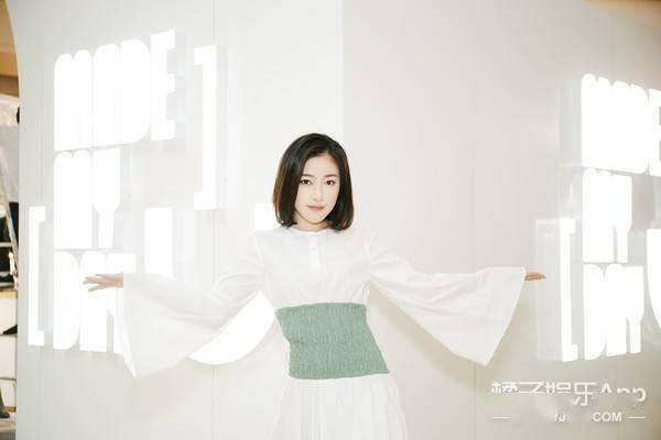 Made|后疫情消费“升级”，时尚博主周小晨打造国内?个话题词快闪