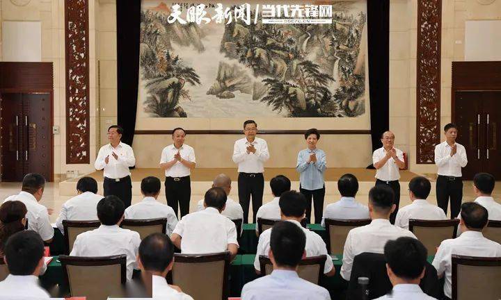 【开云体育】
贵广互助进入新阶段！毕节市卫生康健系统涉及这批签约项目(图1)
