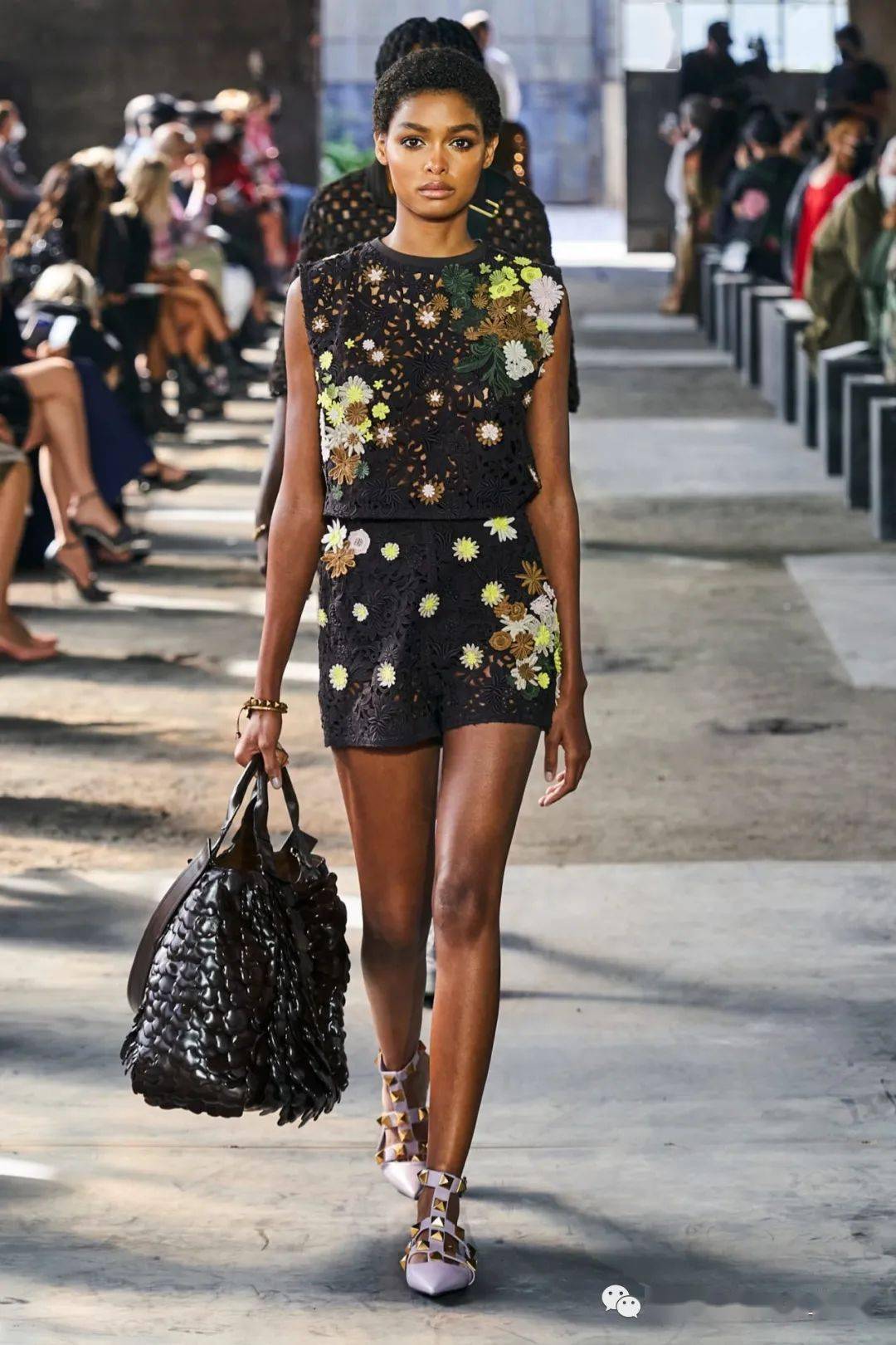 华伦天奴|VALENTINO|2021春夏与牛仔巨头Levi's合作