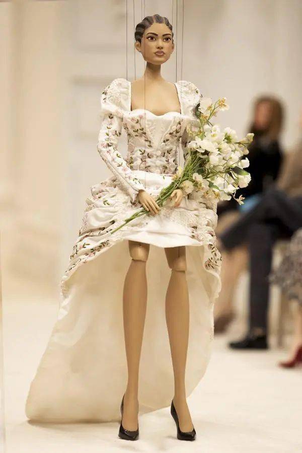 时装周|所以,以后时装周都没人了吗?