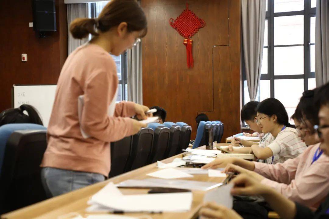 浙江大学人文学院第二十im体育二届学生代表大会顺利召开(图11)