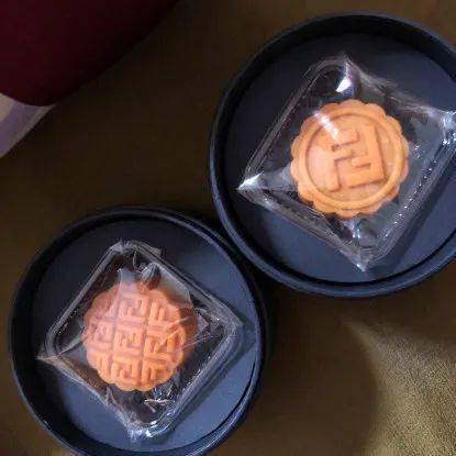 礼盒|大 牌 的 月 饼 长 啥 样 啊 ？