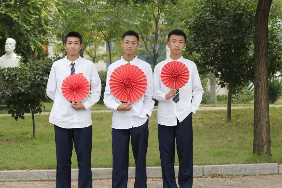 英亚官网首页|
实高•表明｜所有团圆都源于祖国(图14)