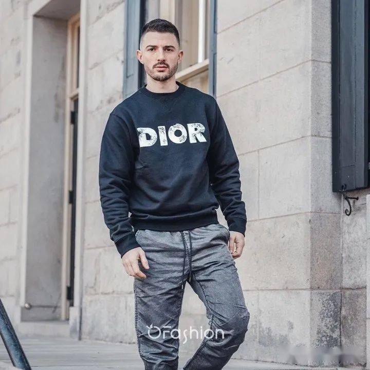 Stussy|10万的Dior X AJ不算啥，20万的Dior踏板车才是真香！