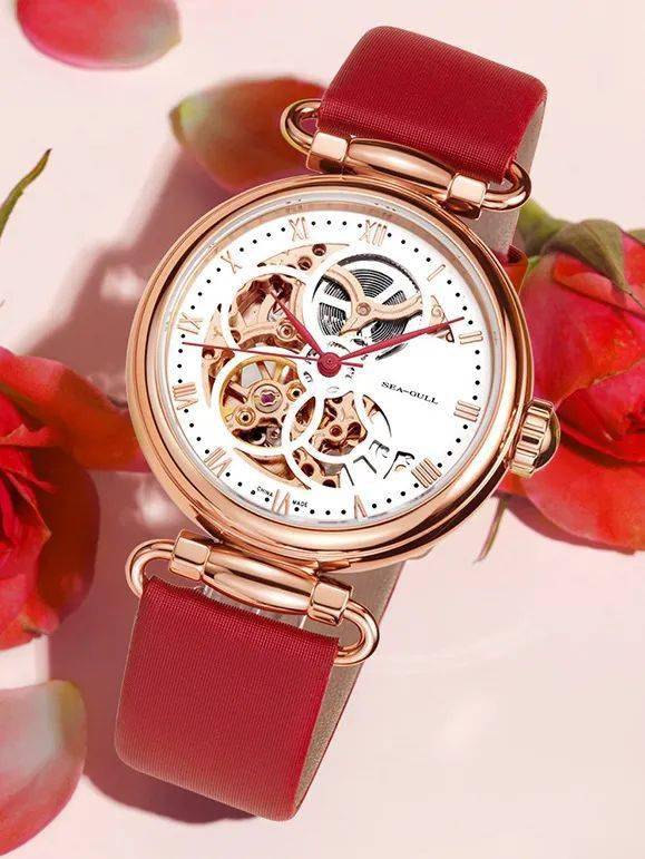 海鸥|做出中国第一块自制手表、空军一线飞行员标配，海鸥表凭什么？