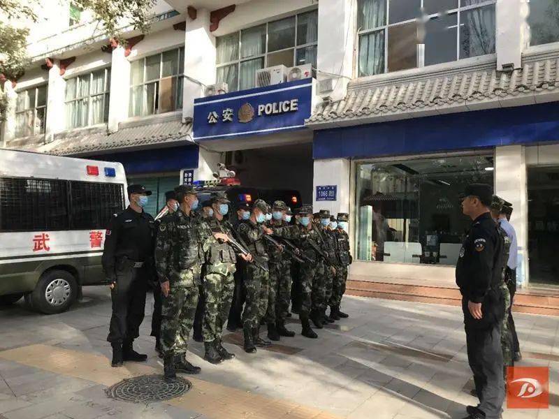 敦煌市启动公安武警联勤武装巡逻