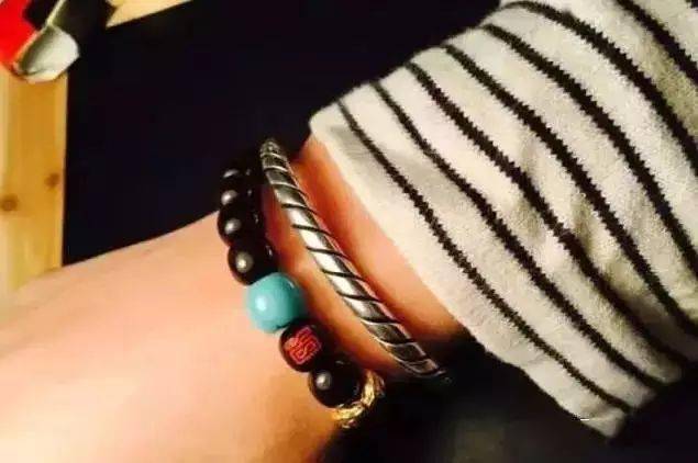 配饰|除了包浆，手串玩成这样才算高手！