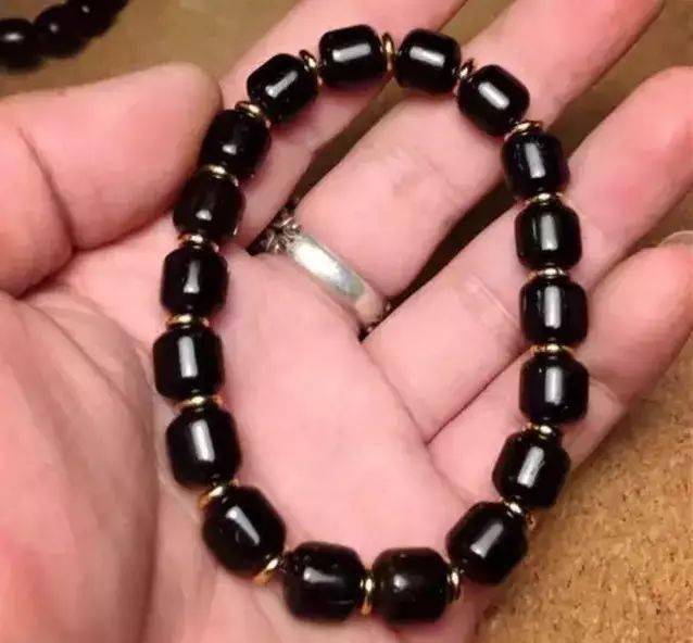 配饰|除了包浆，手串玩成这样才算高手！