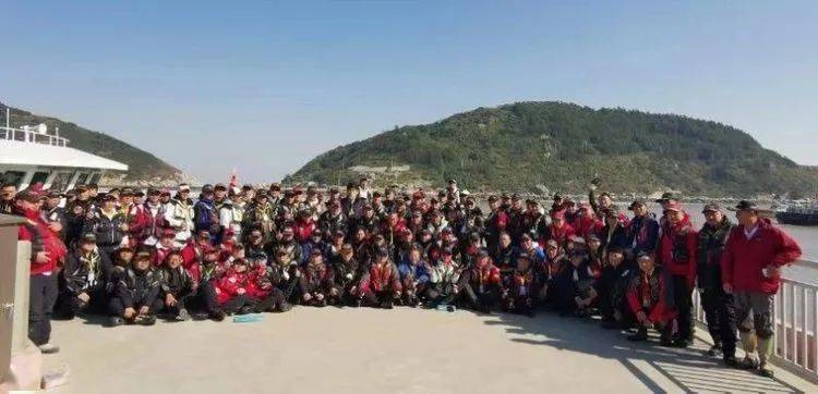 钓箱品牌排行榜_四海钓鱼网发布2012年十大渔具品牌调查排行(2)