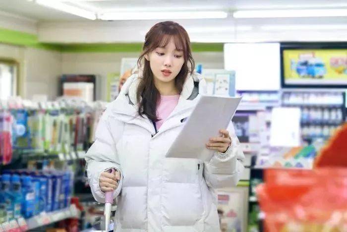 Step|还纠结短发or长发?现在流行这条“美颜线”,瞬间帮你变成小V脸