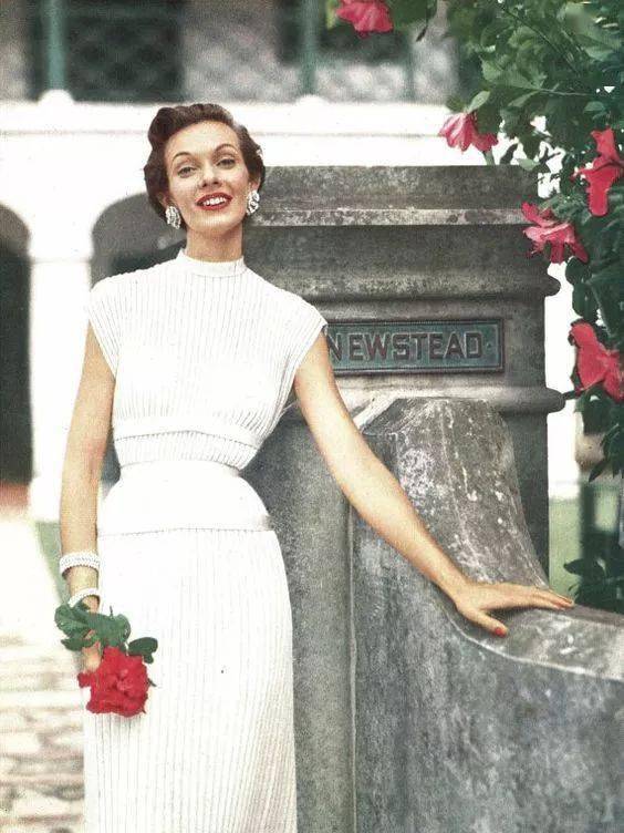 配饰|60年前的穿衣灵感,太实用