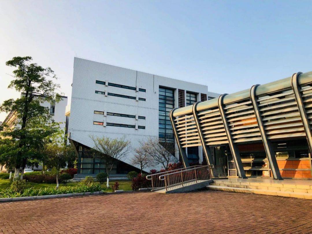 校区|看哭!广东“最没存在感”公办大学!这几所也在榜?