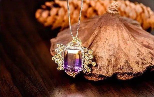 水晶|宝姐:你的手心有“美人环”吗?据说有它的人旺夫益子!没有就…