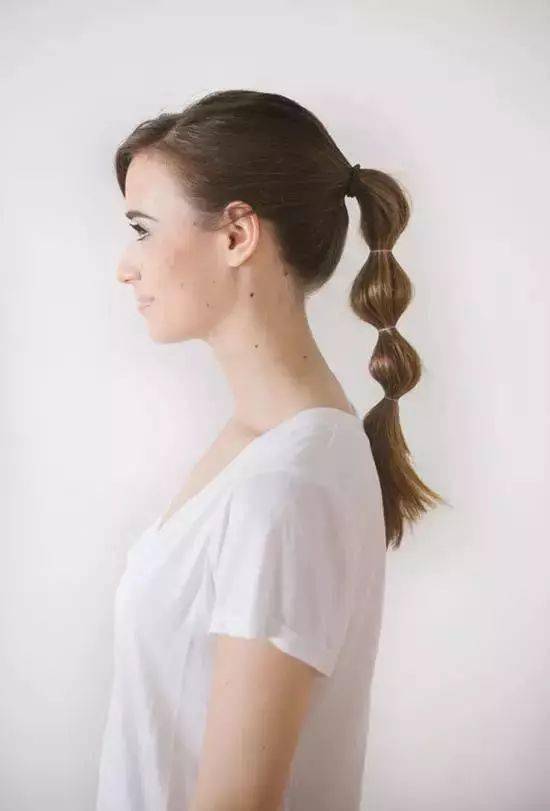 头发|别扎马尾和丸子头了！30秒教你6款不一样的懒人扎发！