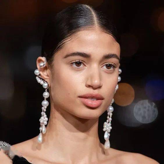 配饰|拉风派vs精致派?你pick哪一种配饰style?