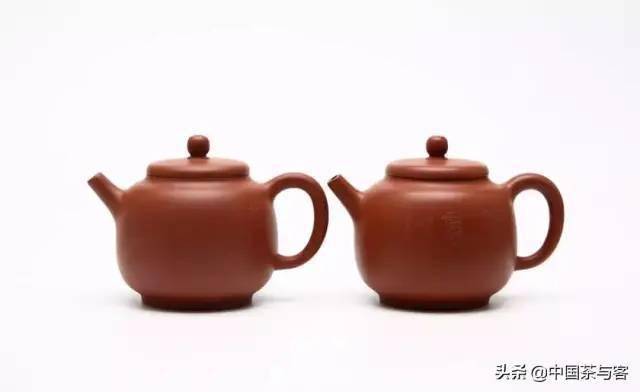 如何分辨紫砂壶是否掺杂了红铁粉 e40c2c9ee517499aa9cc4640e154fadd.jpeg
