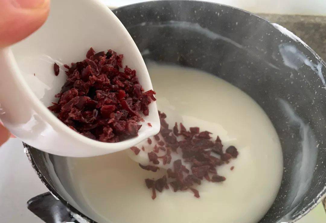 步骤|酸甜好吃的嫩滑蔓越莓牛奶条免蒸免烤