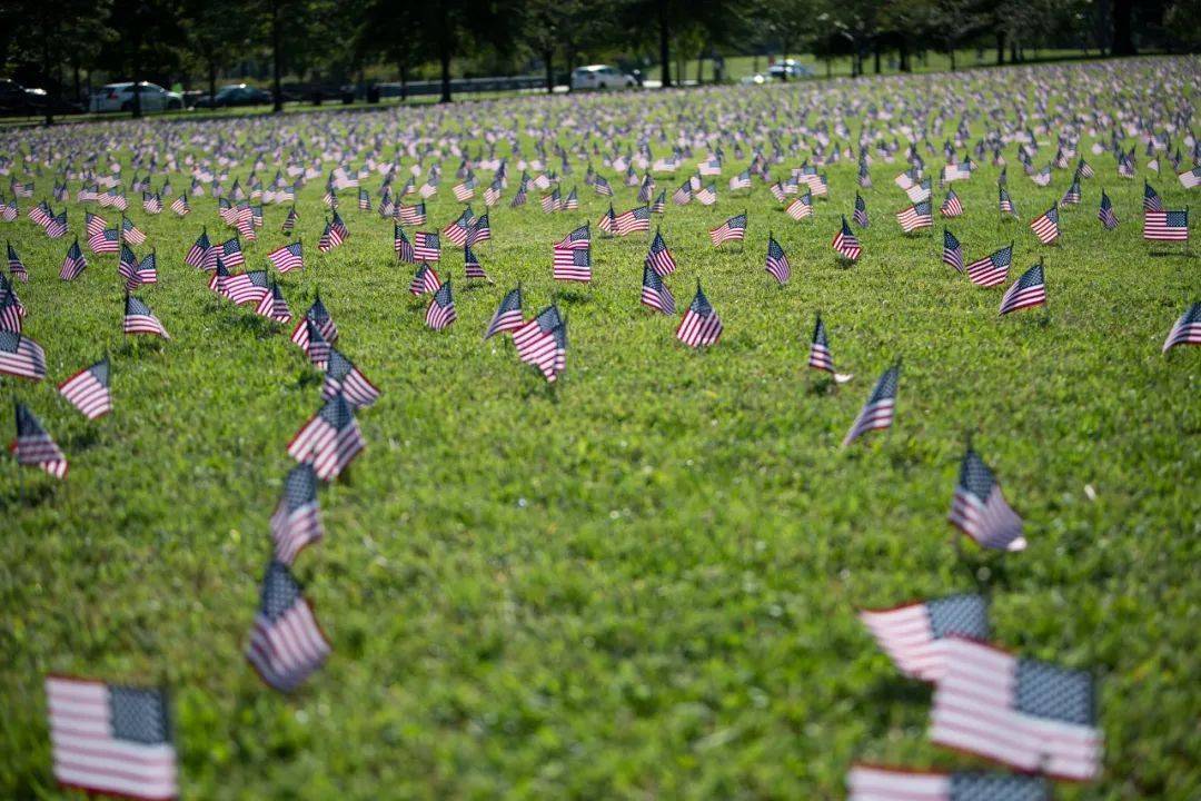 口罩|特朗普一回白宫就摘口罩 福奇警告美国疫情令人担忧