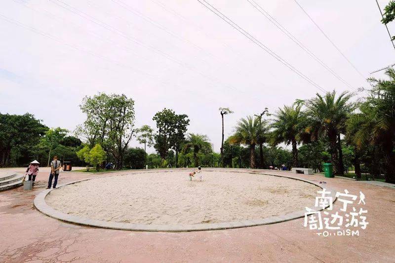 地址:南宁市西乡塘区安吉路31号 江南公园 江南公园的风景也很"江南"