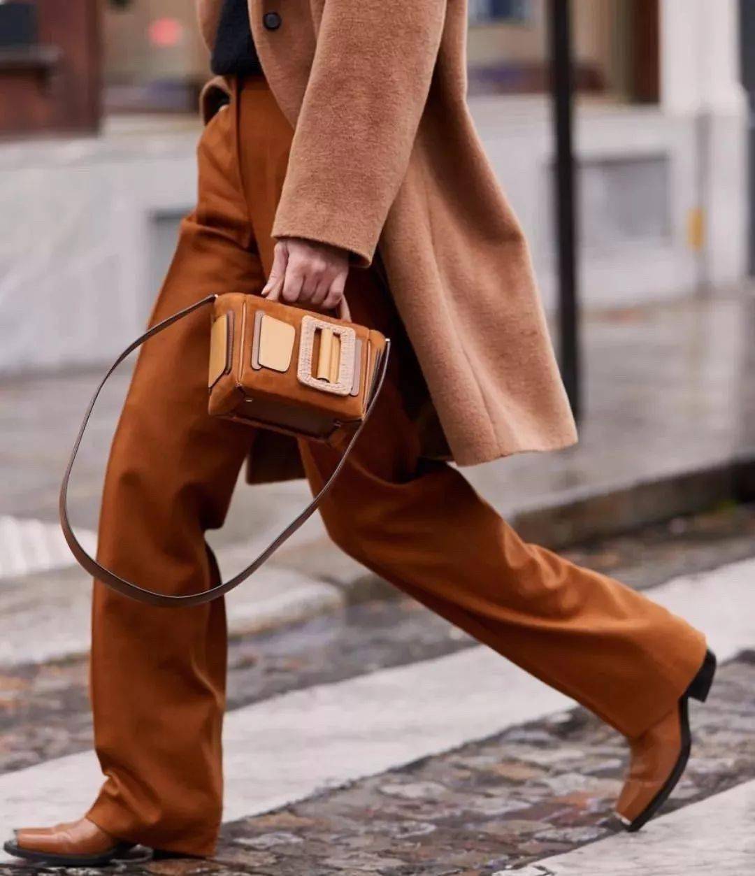 衬衫|焦糖色，秋冬最时髦的颜色！