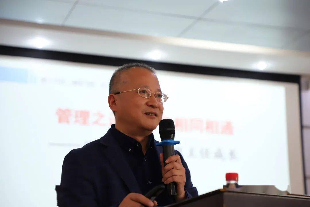 杭州天杭教育集团校长邱曙光孩子非智力因素的培养每位家长都大有可为