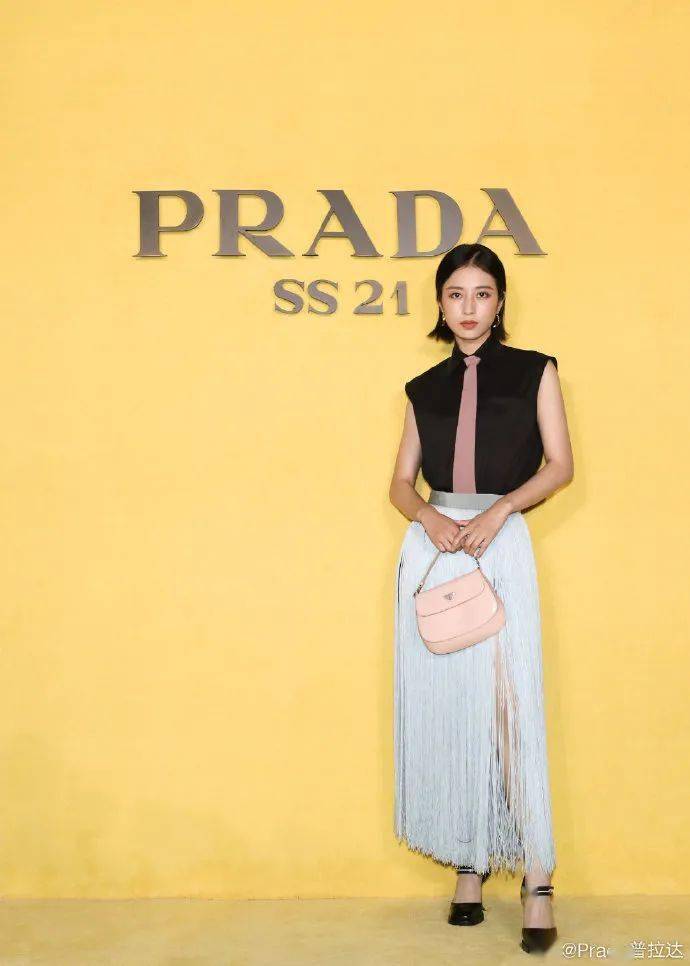 云看秀|坐在云看秀的虚拟前排上应该穿什么？