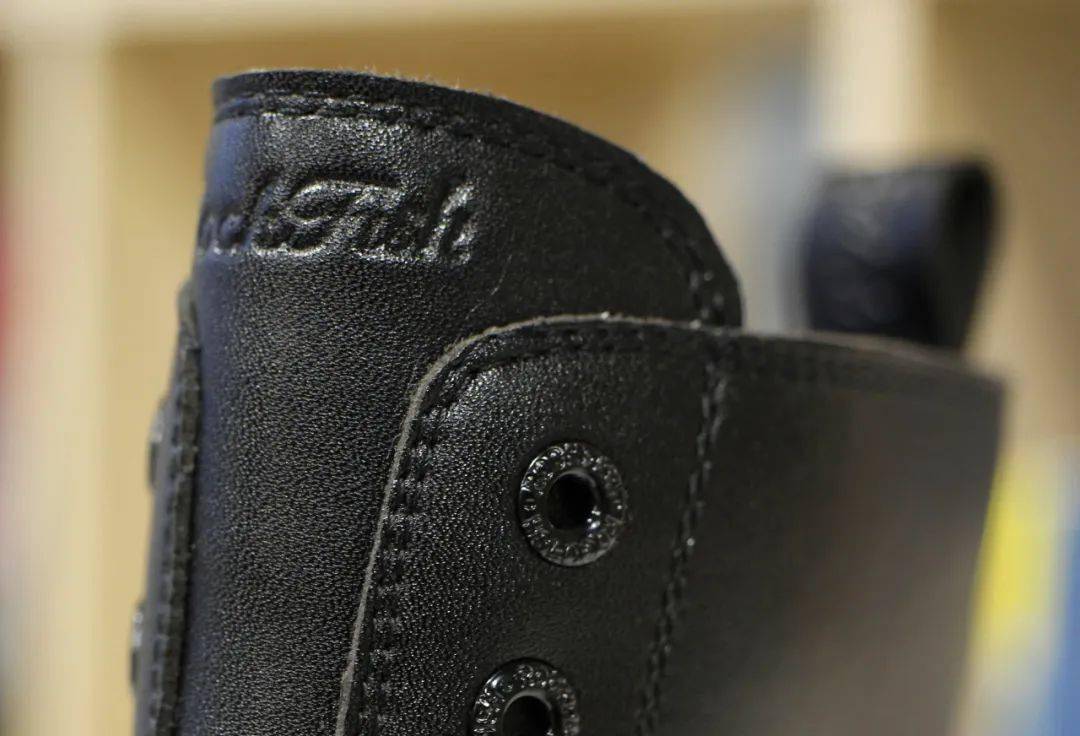 刘涛今|刘涛今秋战靴，一穿增高5cm？英伦百年传承，防水防污！