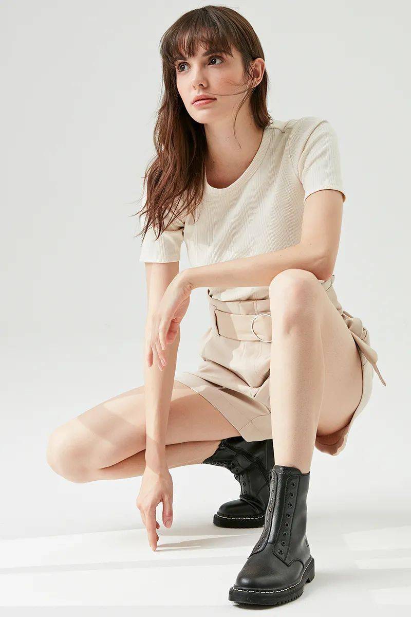 刘涛今|刘涛今秋战靴，一穿增高5cm？英伦百年传承，防水防污！