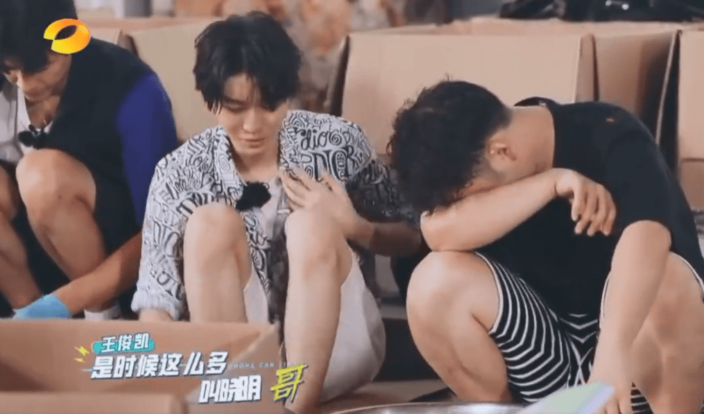 知名rapper karrywang 又是皮皮凯的一天
