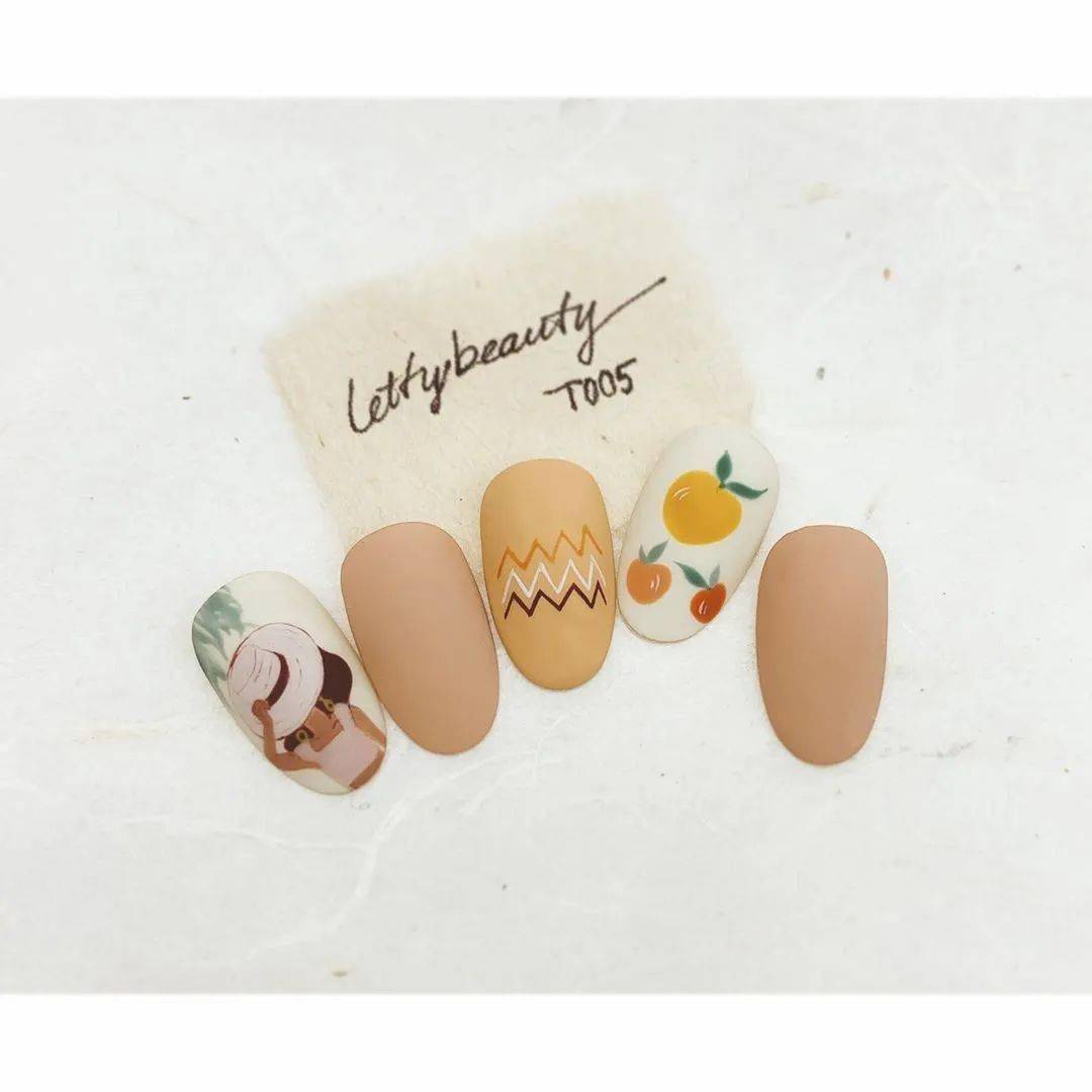 款式|赶紧存图！40款秋冬美甲，显白不挑人！