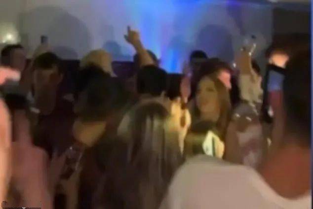 匪夷所思:大学生们又想出新玩法!开新冠派对:不确诊不让进!