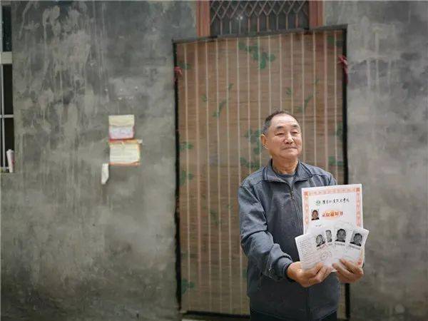 柳玉春|71岁终圆大学梦！河南五战高考老人今日入学