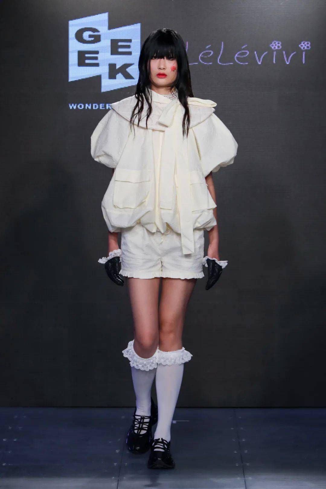 老手|DAY 2:初来乍到与老手新路的同台共演