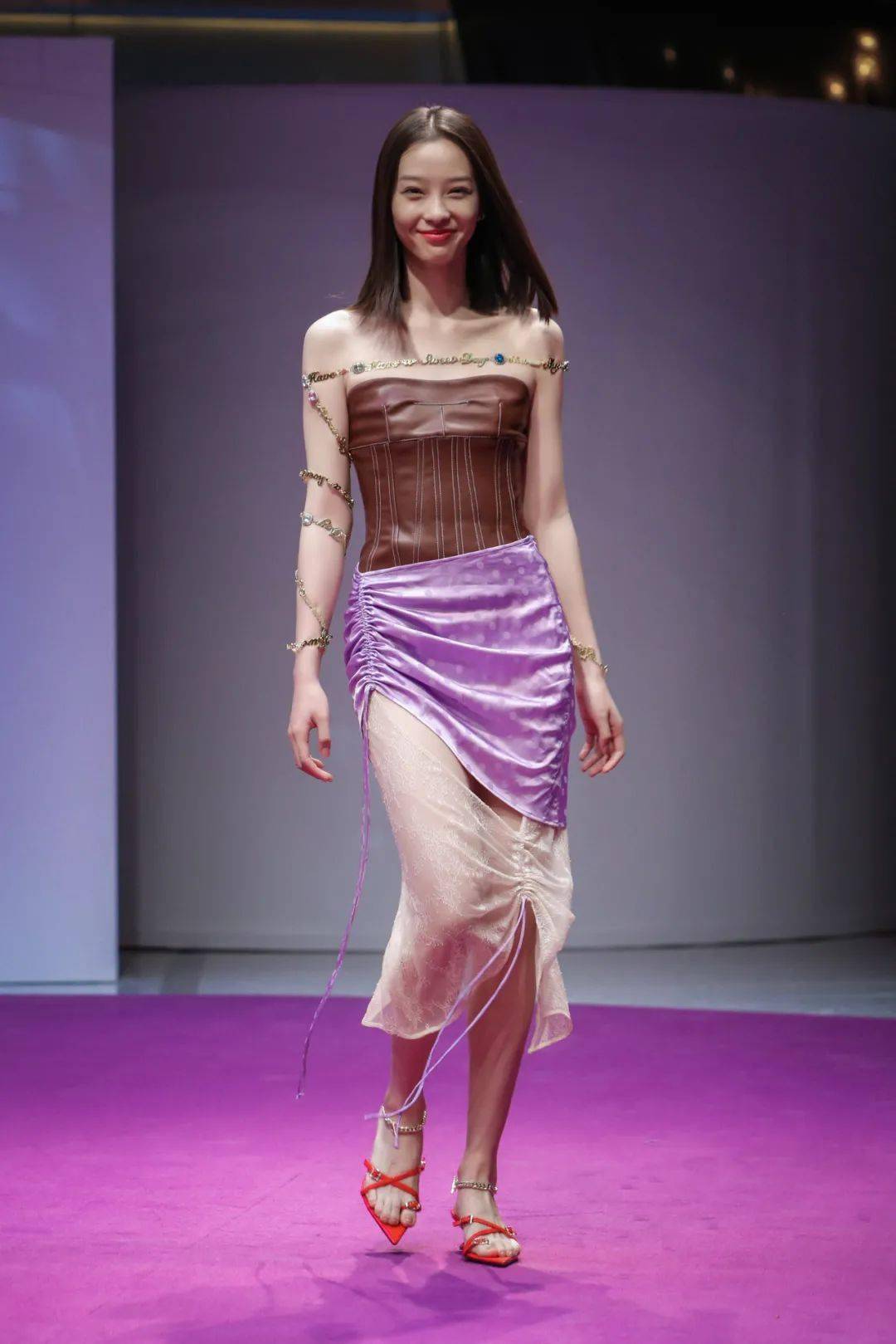 老手|DAY 2:初来乍到与老手新路的同台共演