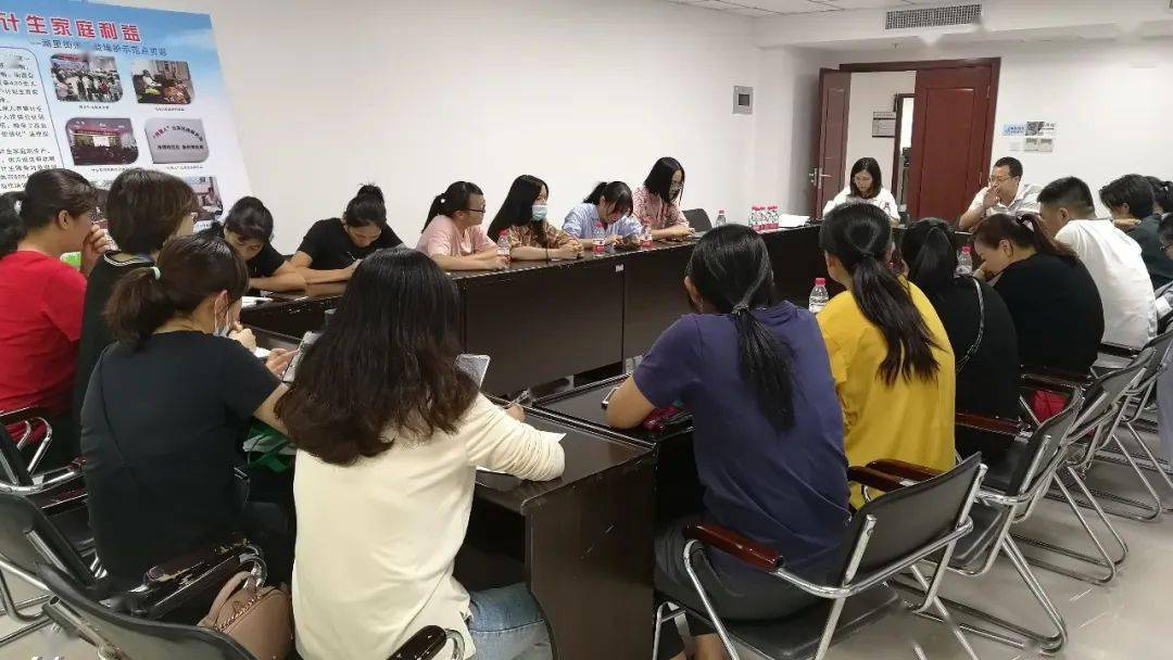 再强调人口普查工作_人口普查工作照片