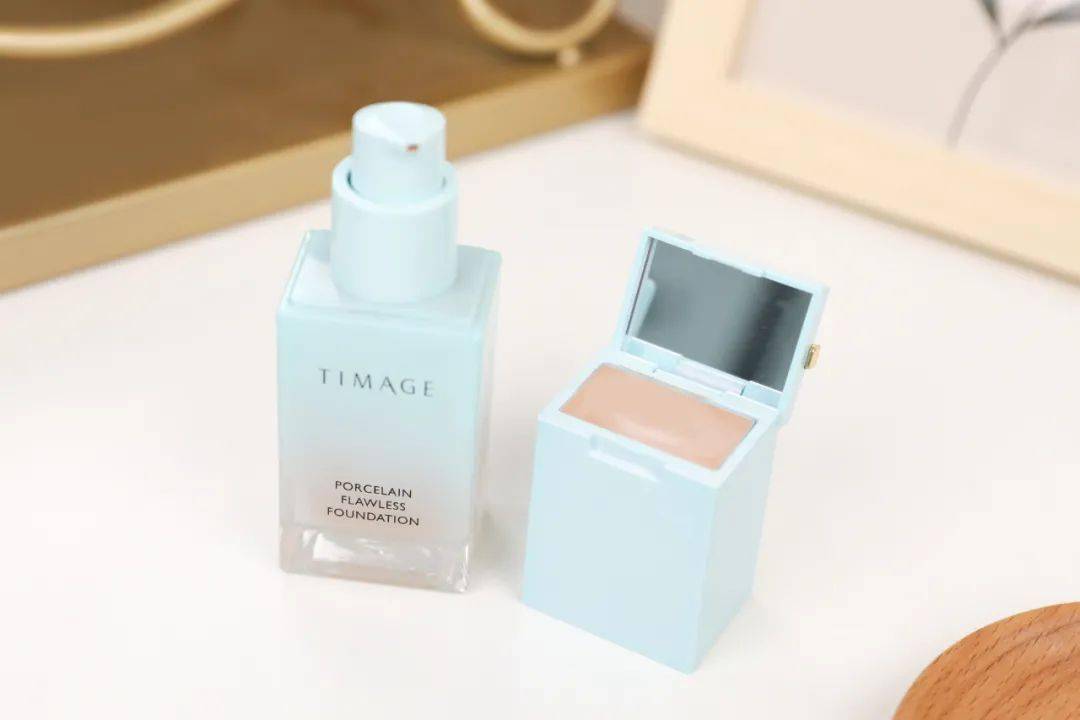 自然光|12款秋冬粉底｜就想通过实测帮你找到最适合你的…