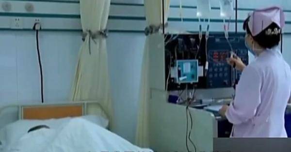 煎熬|2月增重20斤备受煎熬，忍受手术疼痛，8岁孩子成功拯救父亲