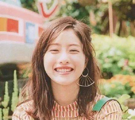 老公|石原里美公开素人老公上热搜，这么普通怎么配得上她？