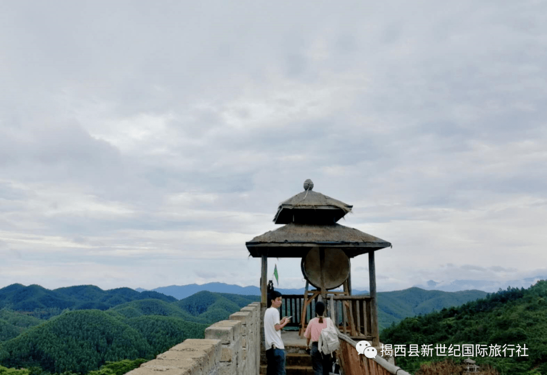 游览 【大宝山温泉旅游度假区】,位于丰顺县大宝山生态茶园及周边广阔