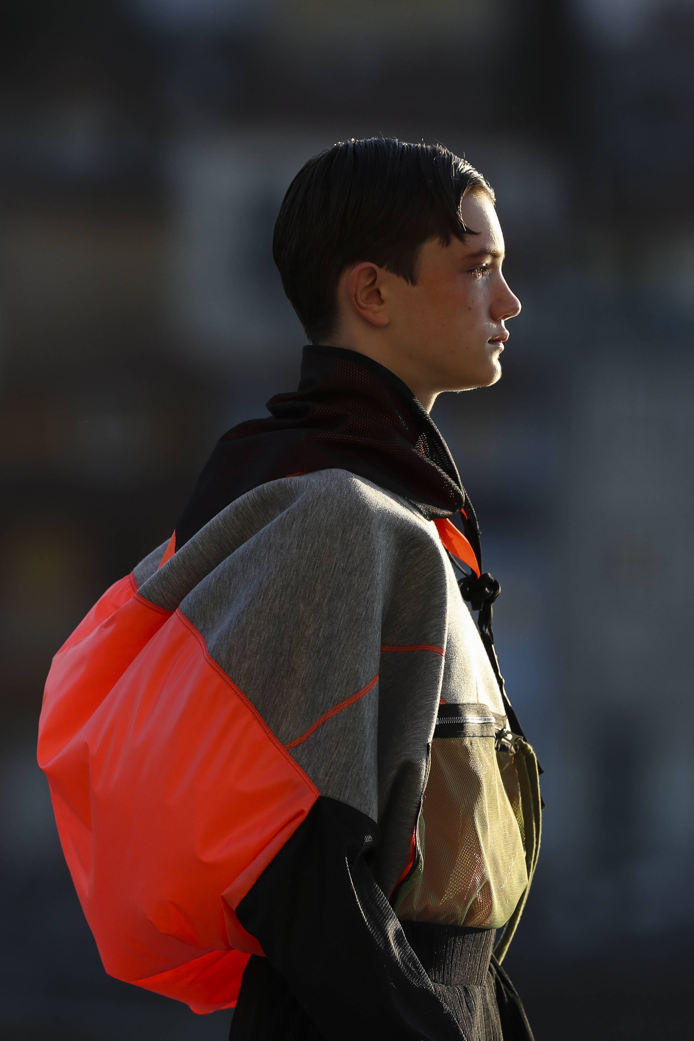 时装秀|葡萄牙时装秀——设计师埃斯特莉塔·门东萨时装秀