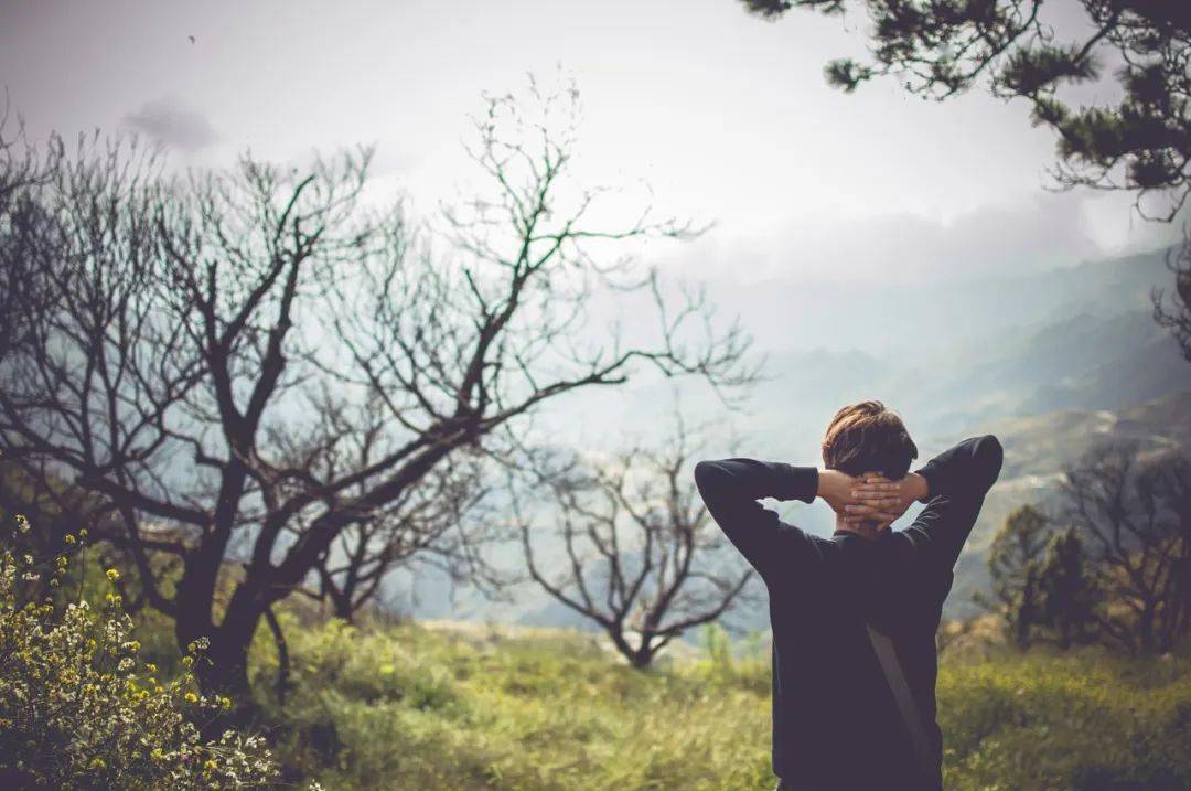 怎样才算一个成熟的人 816969da5e5c40778135b8615e808446.jpeg