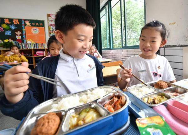 光盘|吃饱吃好减少浪费 来看浙江宁波各学校的“光盘神器”