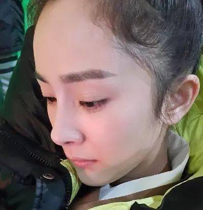 脸型|不整容也可以改变脸型？守住发际线就够了！